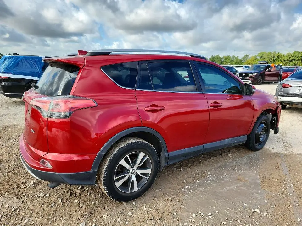 2016 TOYOTA RAV4 XLE  