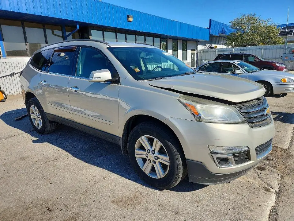 2013 CHEVROLET TRAVERSE LT  