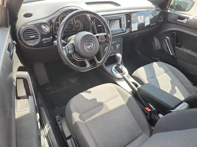2018 VOLKSWAGEN BEETLE S  