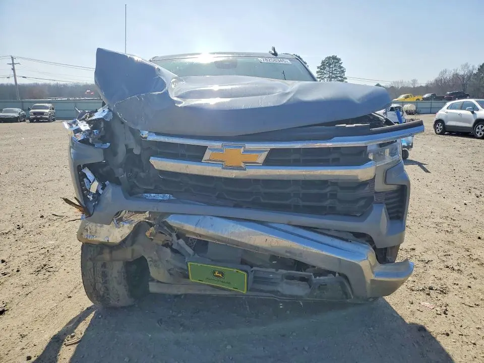 2024 CHEVROLET SILVERADO K1500 LT  