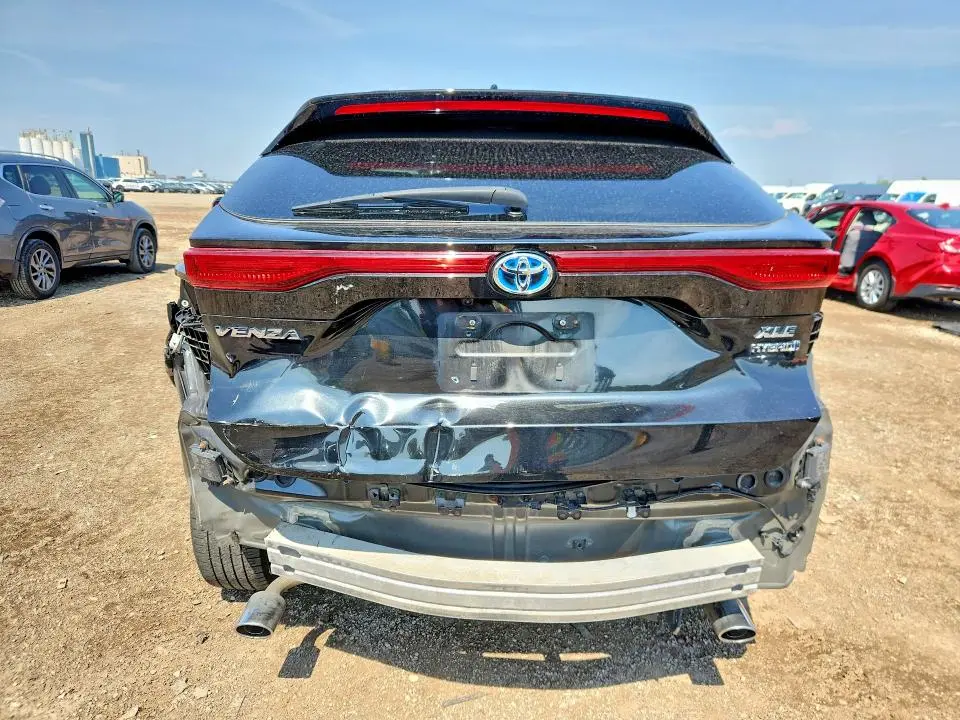 2022 TOYOTA VENZA XLE  