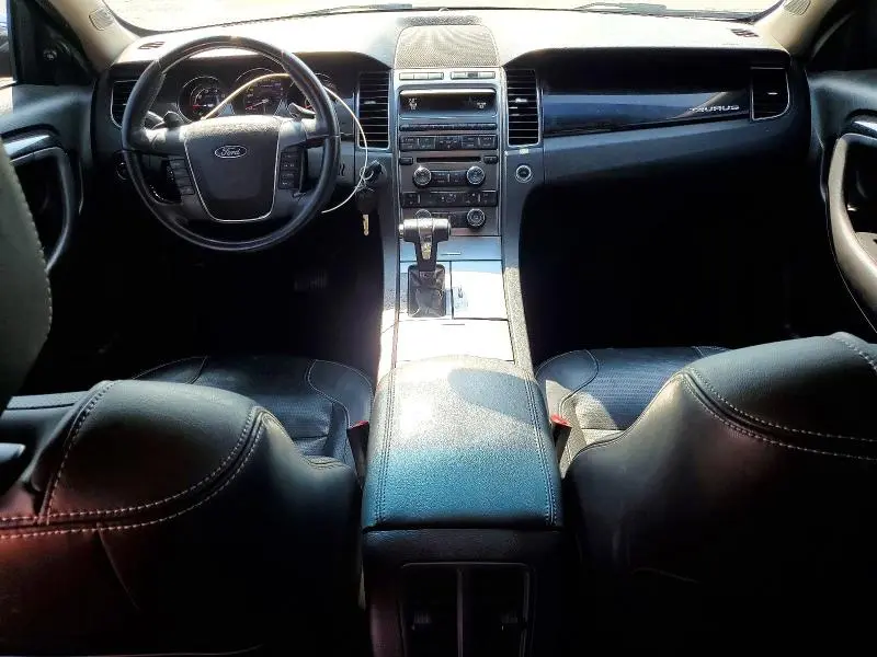 2011 FORD TAURUS LIMITED  