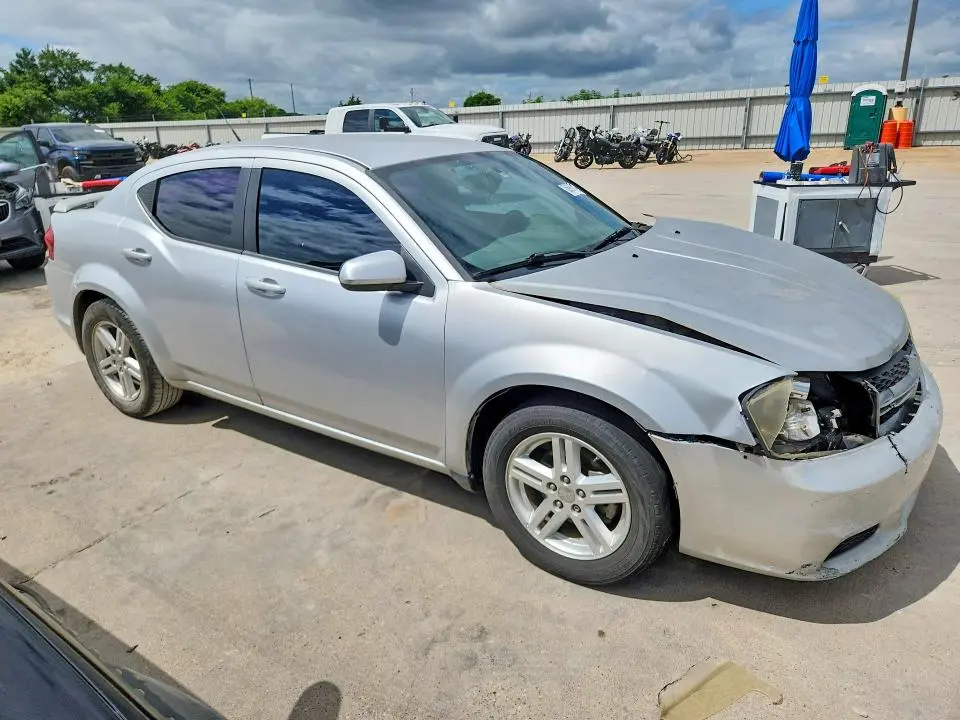 2011 DODGE AVENGER MAINSTREET  