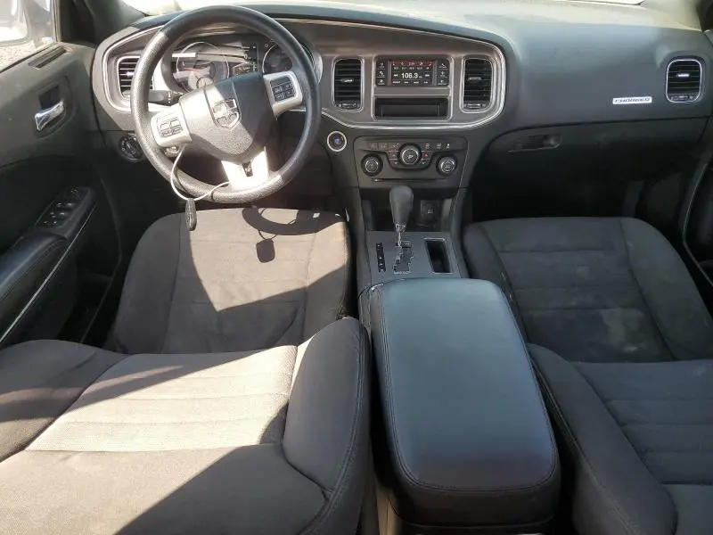 2012 DODGE CHARGER SE  