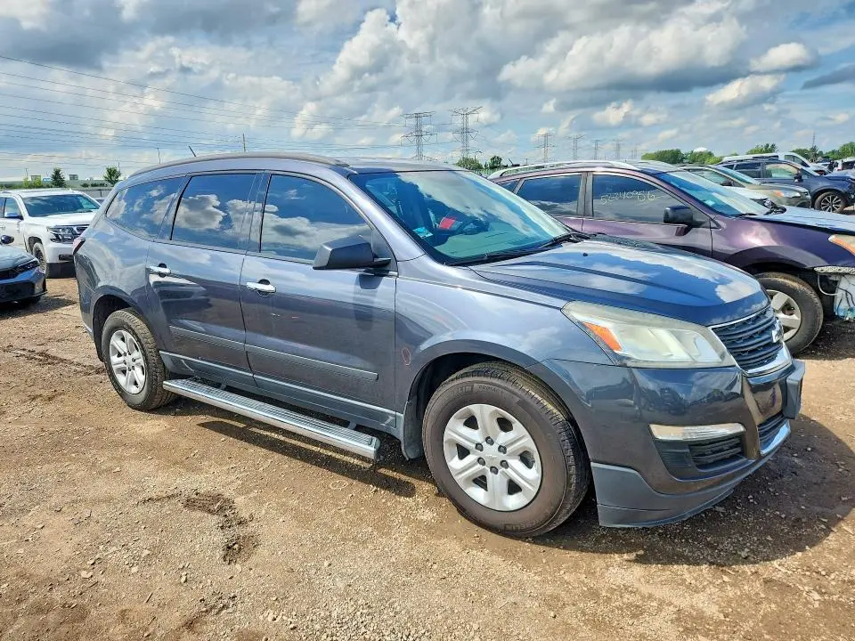 2013 CHEVROLET TRAVERSE LS  
