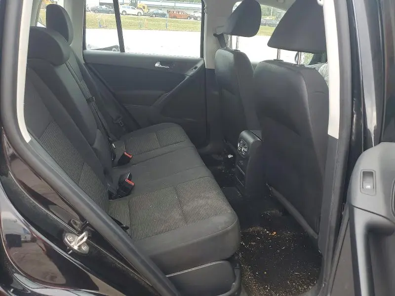 2017 VOLKSWAGEN TIGUAN S  