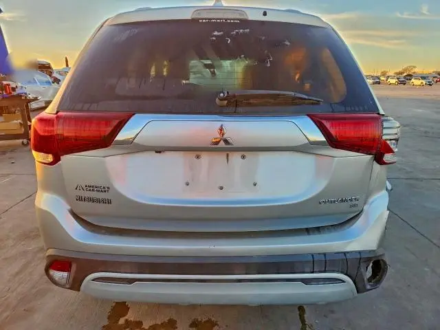 2019 MITSUBISHI OUTLANDER SE  