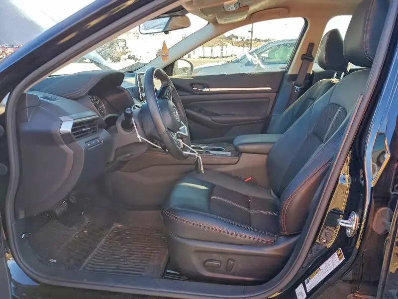 2024 NISSAN ALTIMA SR  