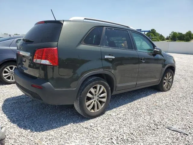 2011 KIA SORENTO BASE  