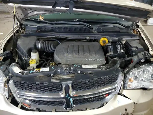 2016 DODGE GRAND CARAVAN SE  