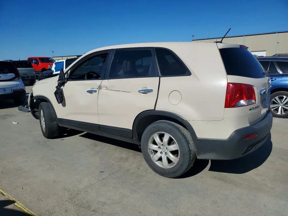 2011 KIA SORENTO LX  
