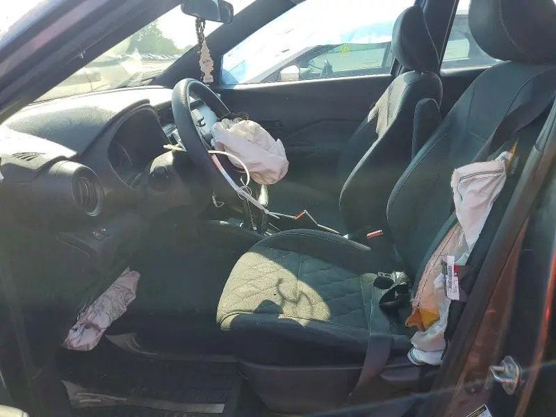 2018 NISSAN KICKS S  