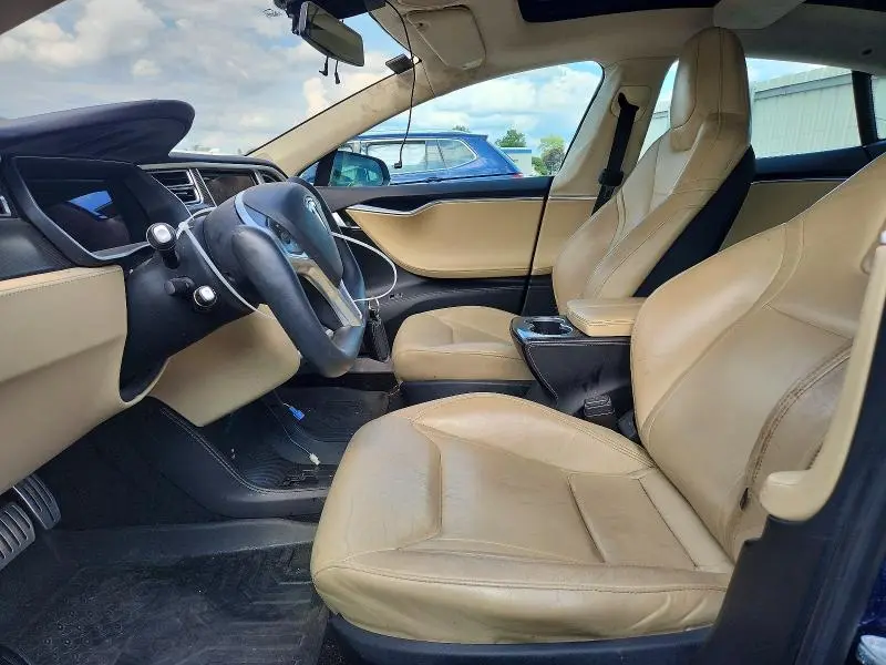 2015 TESLA MODEL S   