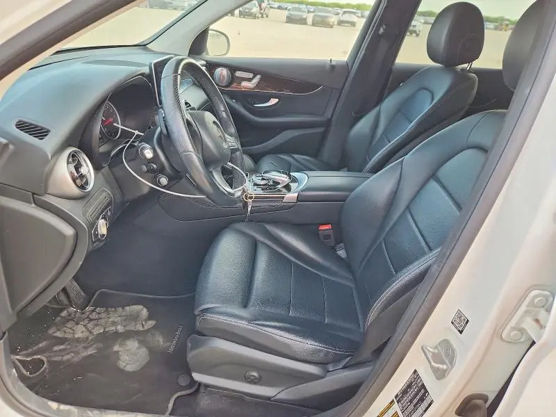 2016 MERCEDES-BENZ GLC 300  