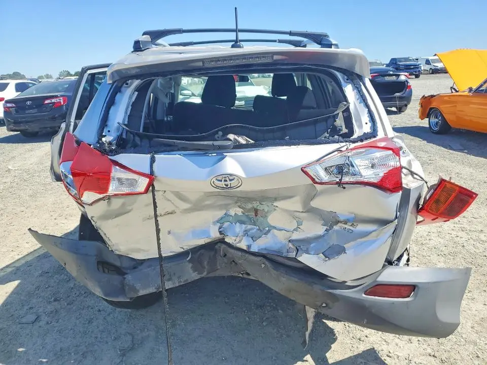2014 TOYOTA RAV4 XLE  