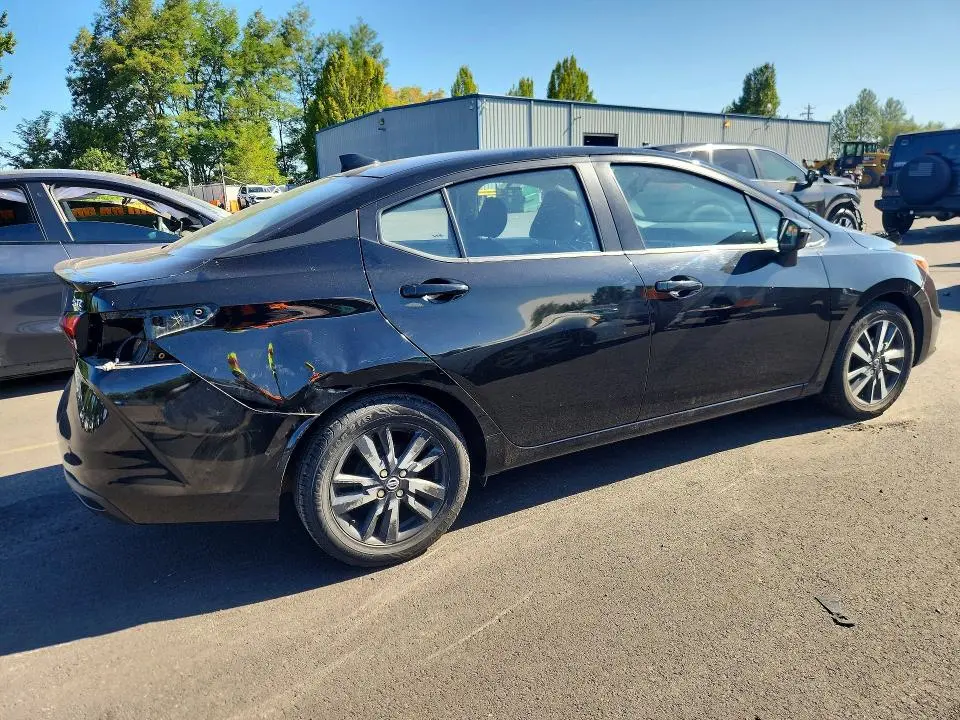 2021 NISSAN VERSA SV  