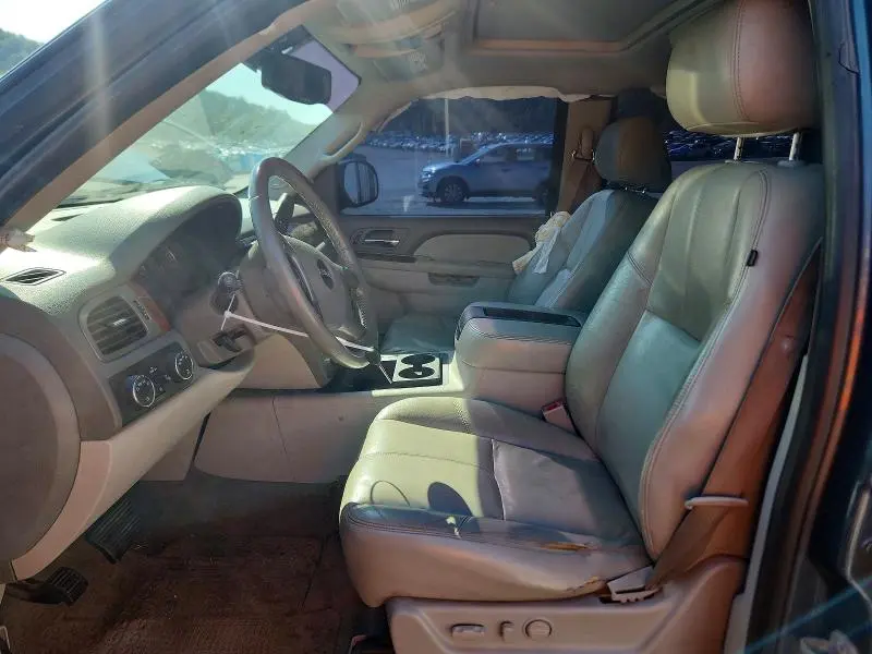 2010 GMC YUKON SLT  