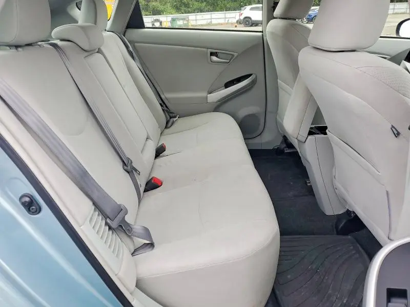 2013 TOYOTA PRIUS TWO  
