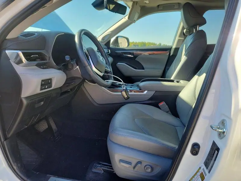 2023 TOYOTA HIGHLANDER L  