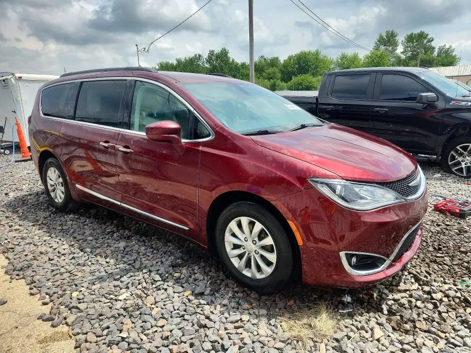 2017 CHRYSLER PACIFICA TOURING L  