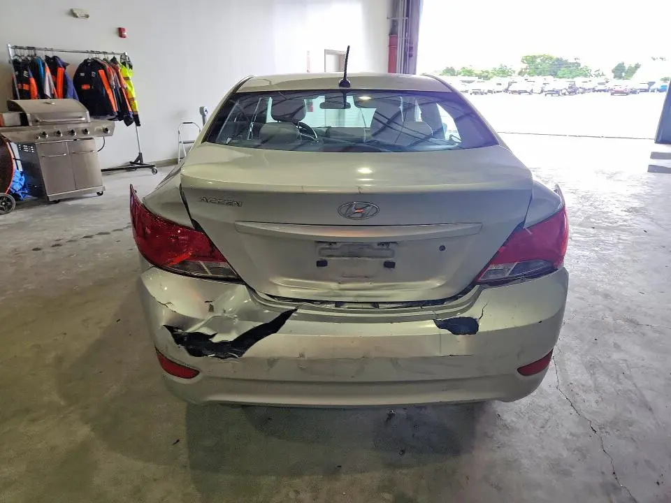 2015 HYUNDAI ACCENT GLS  