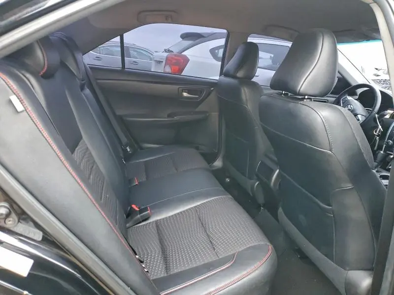 2015 TOYOTA CAMRY LE  