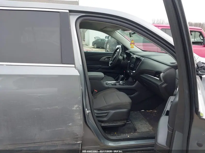 2018 CHEVROLET TRAVERSE LS