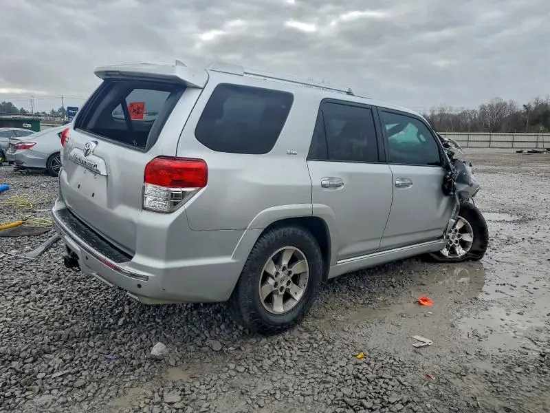 2011 TOYOTA 4RUNNER SR5  