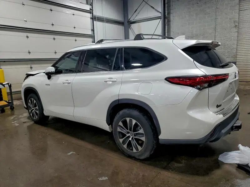 2020 TOYOTA HIGHLANDER HYBRID XLE  