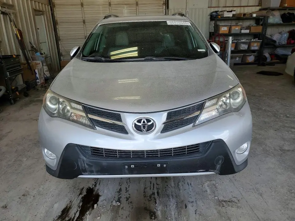 2014 TOYOTA RAV4 XLE  