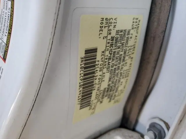 2011 NISSAN VERSA S  
