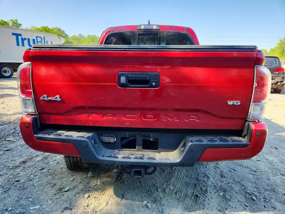 2018 TOYOTA TACOMA LIMITED  