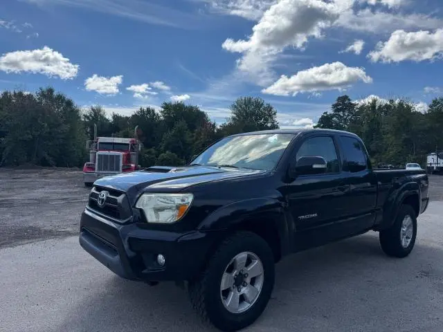 2013 TOYOTA TACOMA V6  