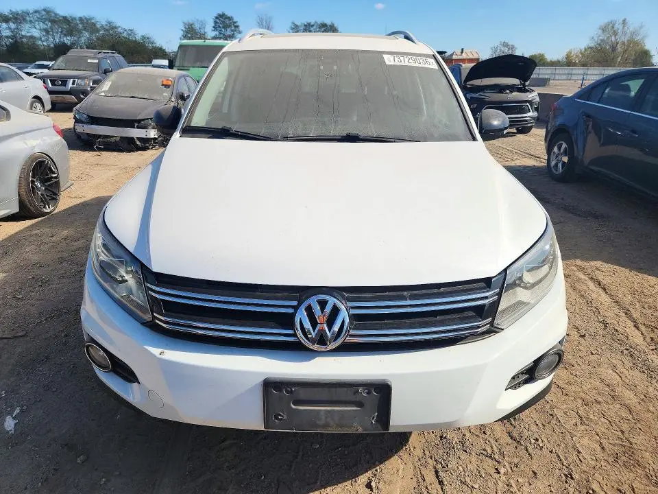 2017 VOLKSWAGEN TIGUAN SPORT  