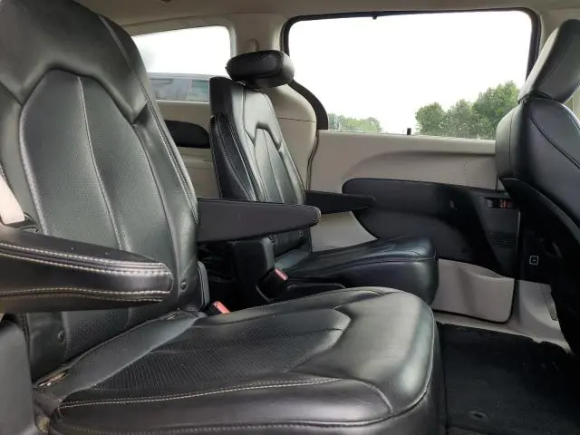 2020 CHRYSLER VOYAGER LXI  