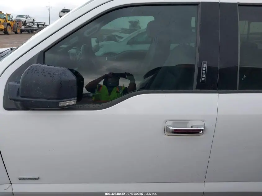 2015 FORD F-150 XLT