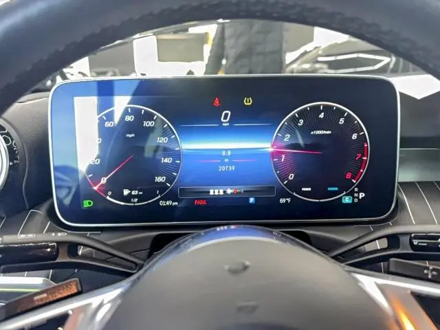 2023 MERCEDES-BENZ C 300  