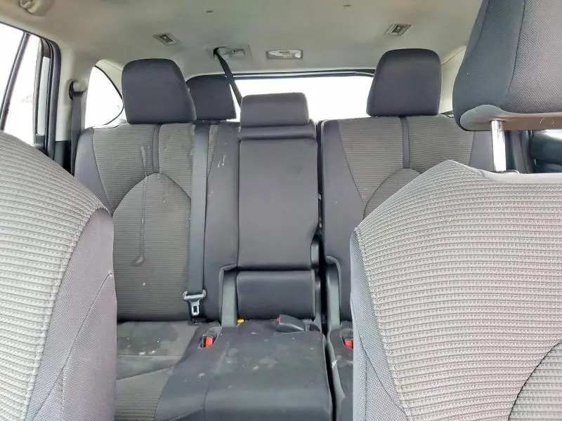 2022 TOYOTA HIGHLANDER HYBRID LE  