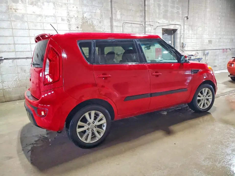 2012 KIA SOUL +  