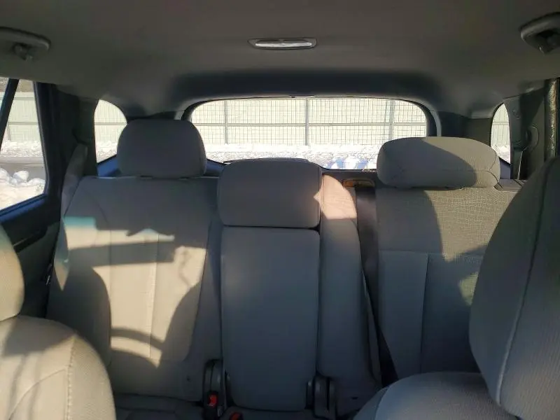 2011 HYUNDAI SANTA FE GLS  