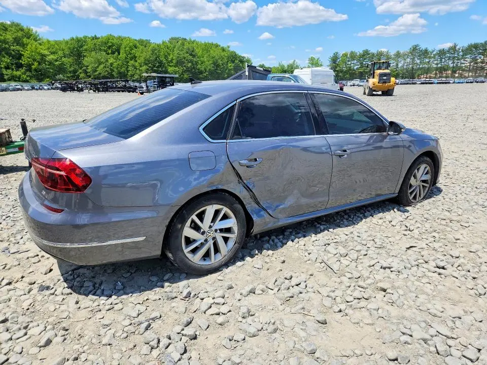 2018 VOLKSWAGEN PASSAT SE  