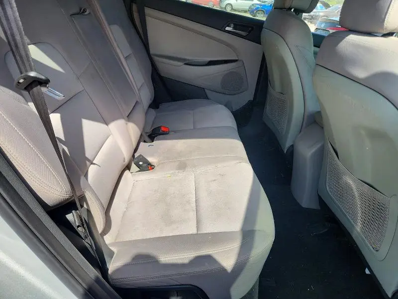 2018 HYUNDAI TUCSON SE  