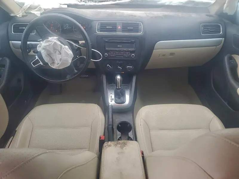 2013 VOLKSWAGEN JETTA SE  