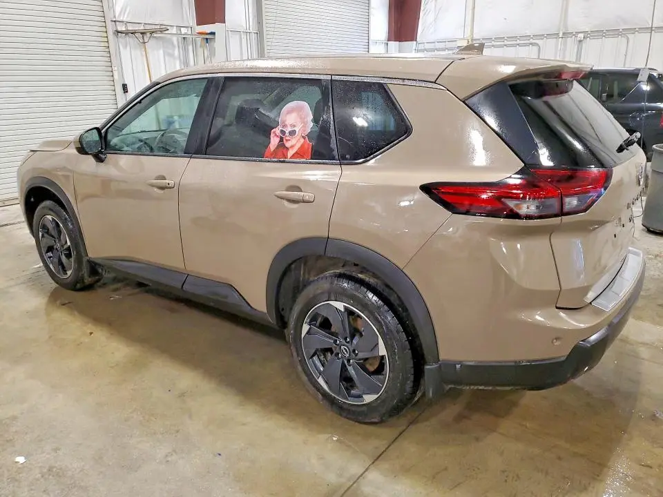 2024 NISSAN ROGUE SV  