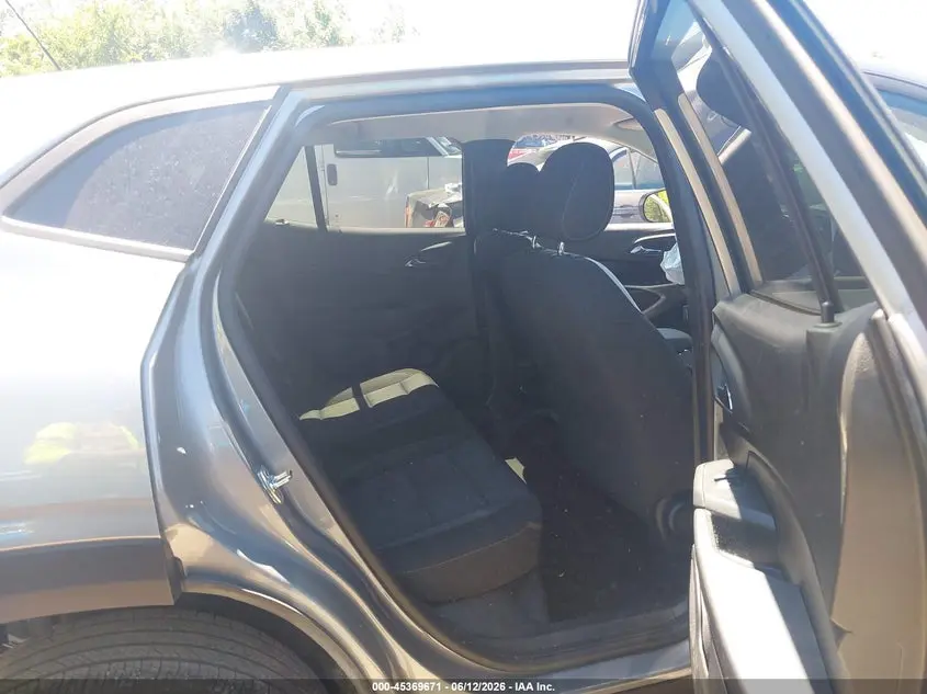 2025 CHEVROLET TRAX FWD LS