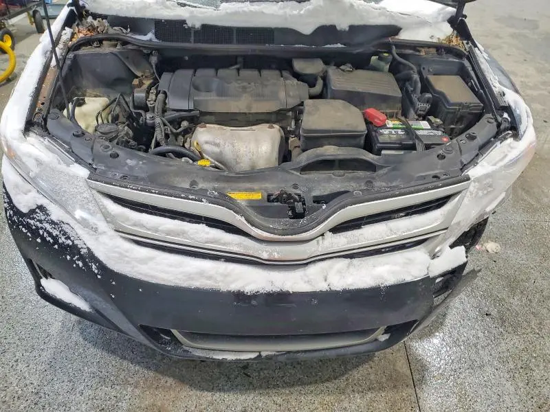 2013 TOYOTA VENZA LE  