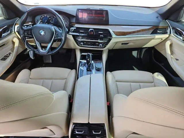 2018 BMW 530E
