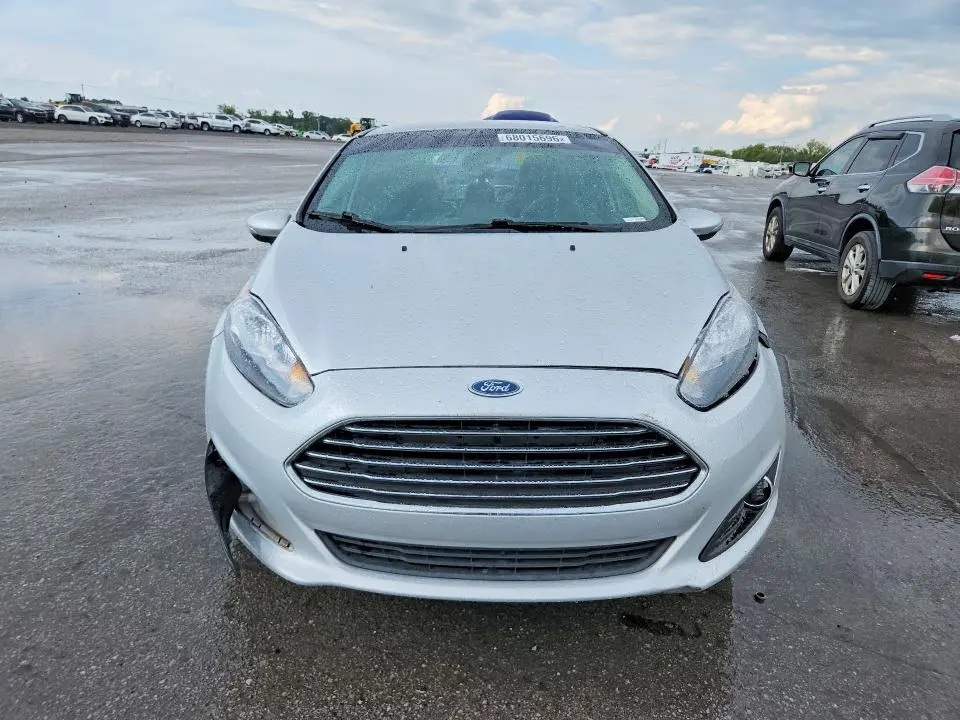 2015 FORD FIESTA TITANIUM  