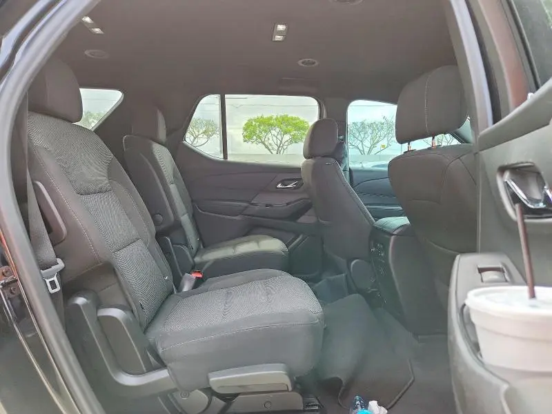 2023 CHEVROLET TRAVERSE LT  
