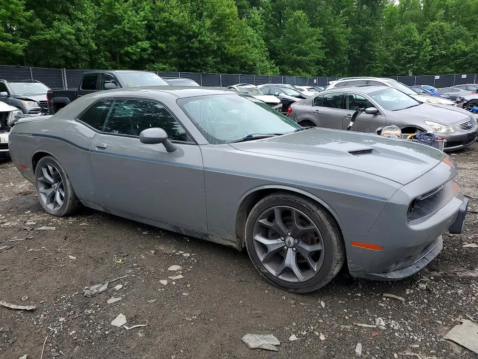 2018 DODGE CHALLENGER SXT  